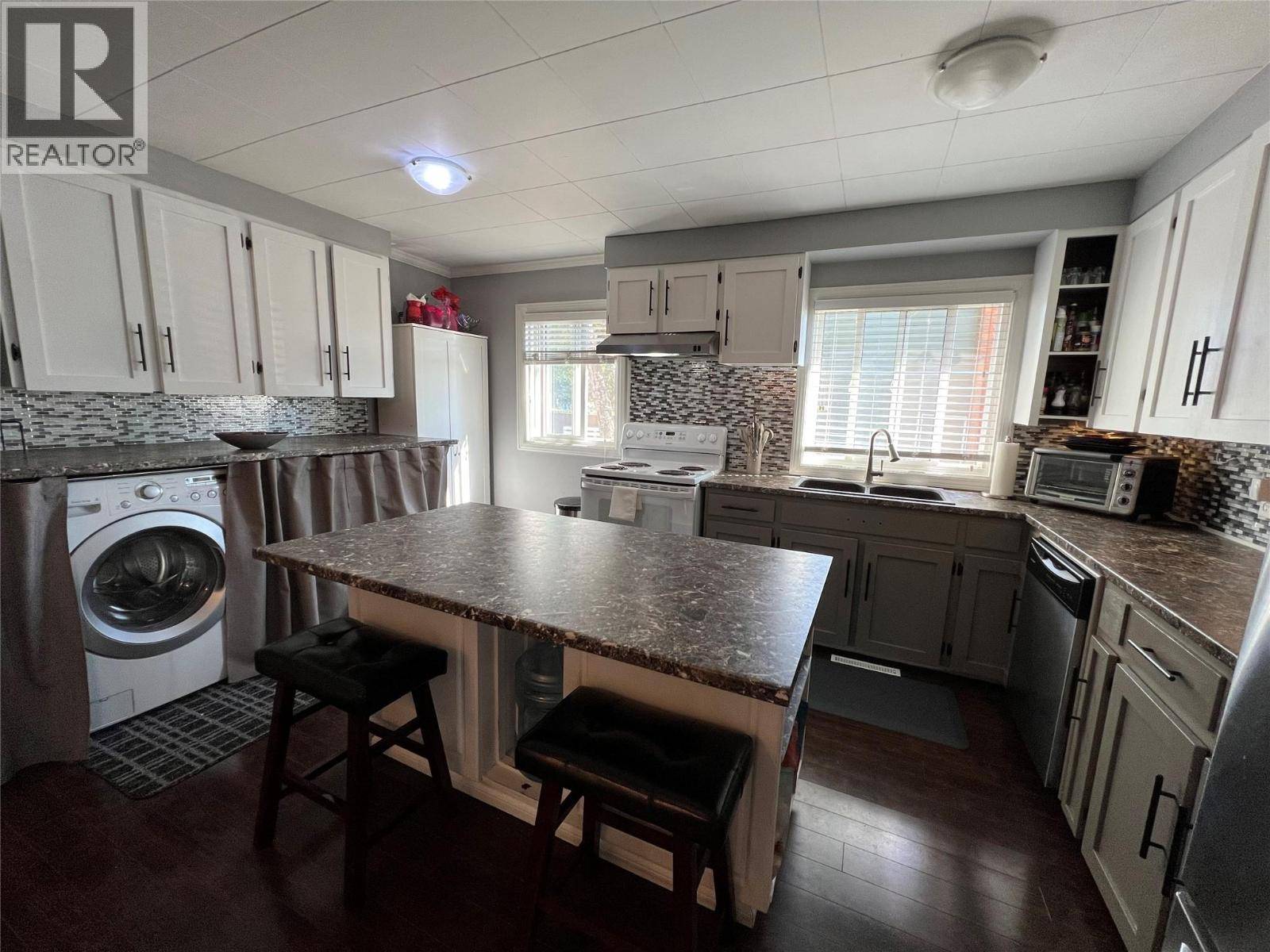 Dawson Creek, BC V1G3S3,9300 9 Street