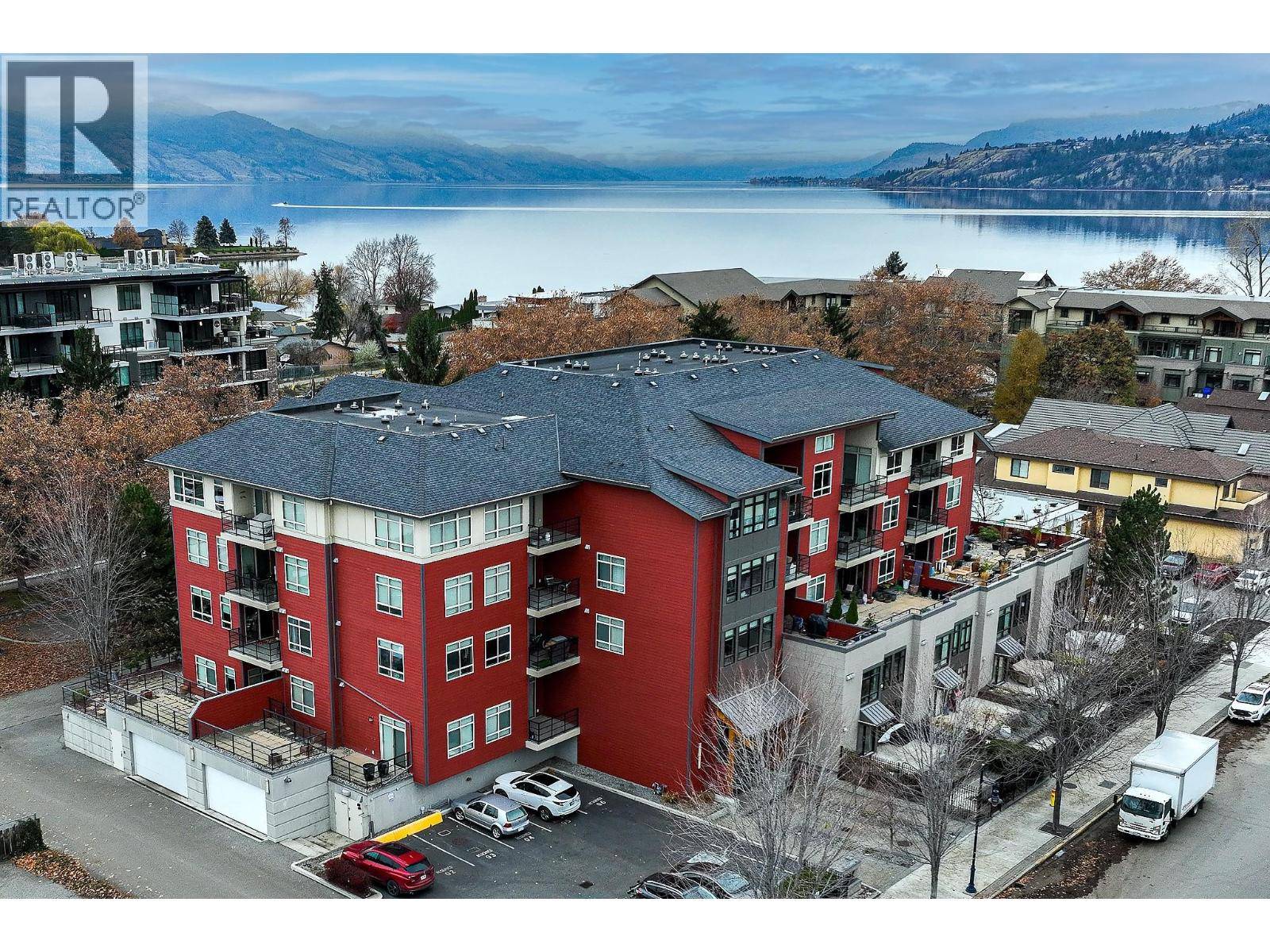 Kelowna, BC V1Y4Z3,457 West AVE #303