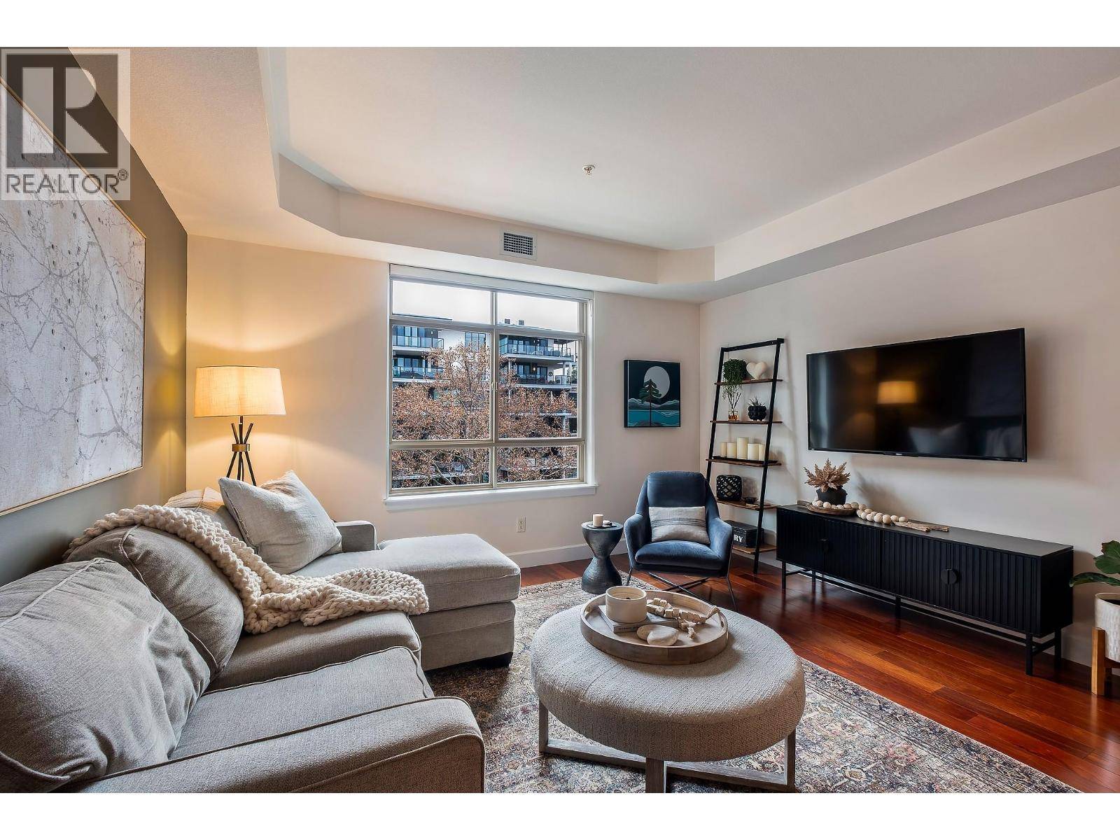 Kelowna, BC V1Y4Z3,457 West AVE #303