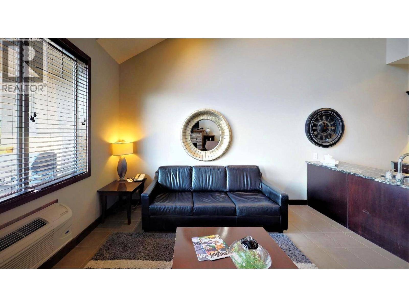 Radium Hot Springs, BC V0A1M0,700 BIGHORN BLVD #735 M1