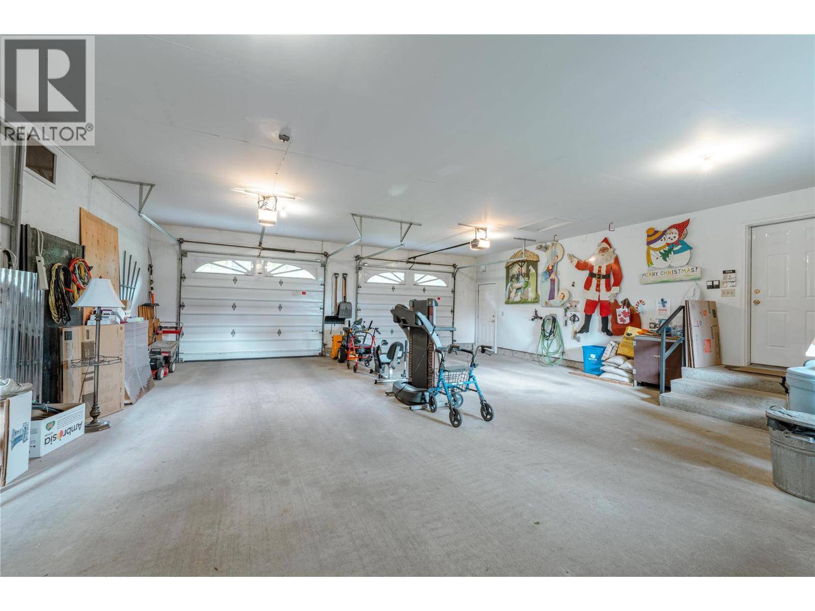 Revelstoke, BC V0E2S0,139 Track Street Street E