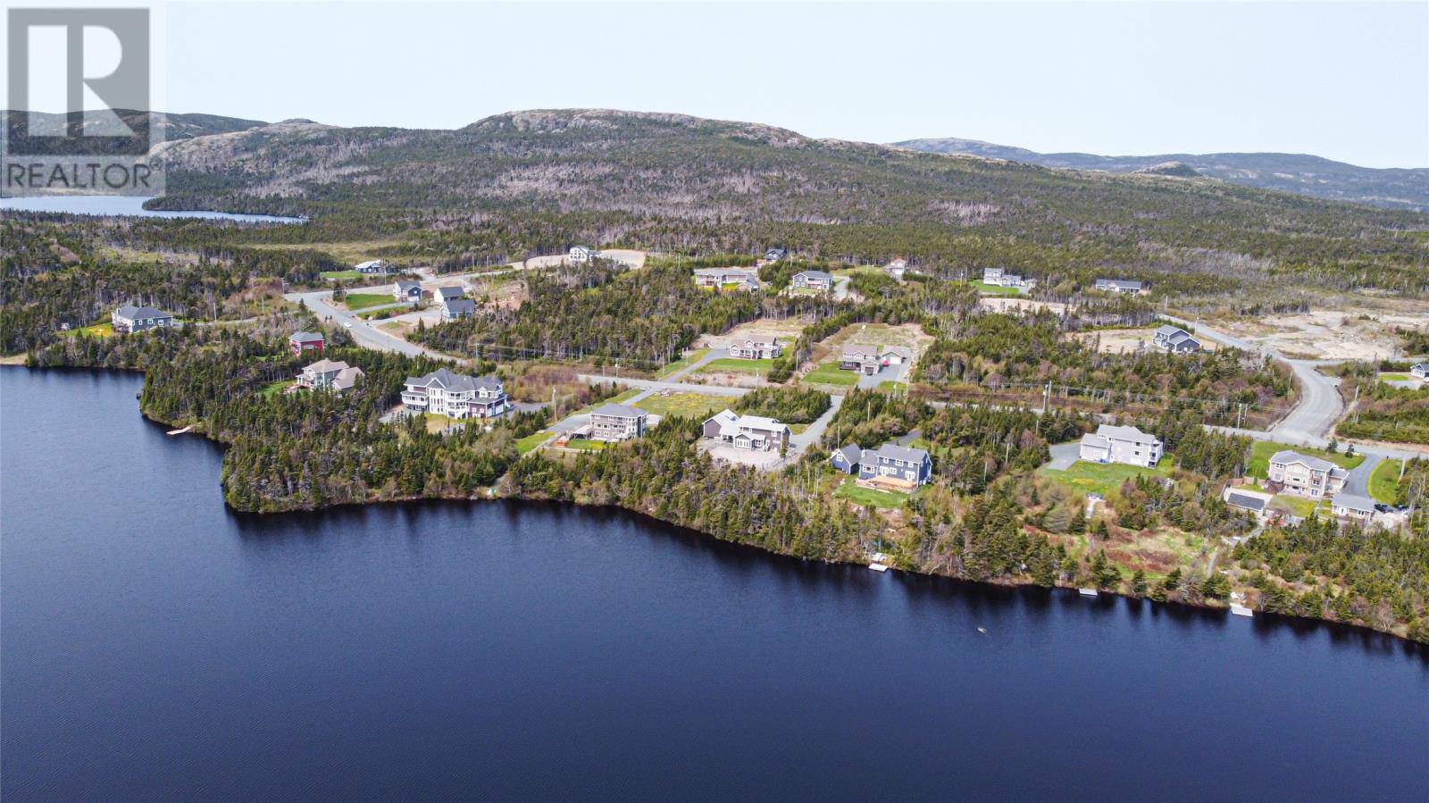Pouch Cove, NL A0A3L0,13-15 Mountain Crescent