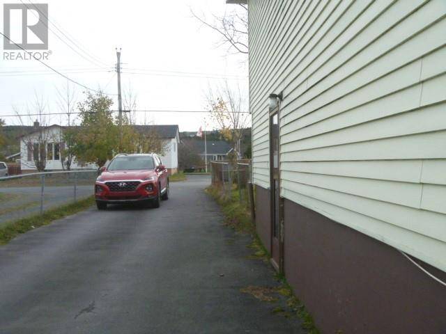 Carbonear, NL A1Y1A4,70 Whites Road