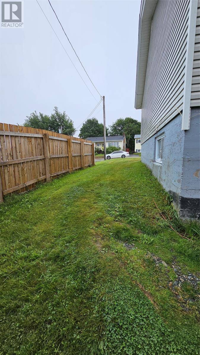 Mount Pearl, NL A1N1X4,6 Ruth Avenue