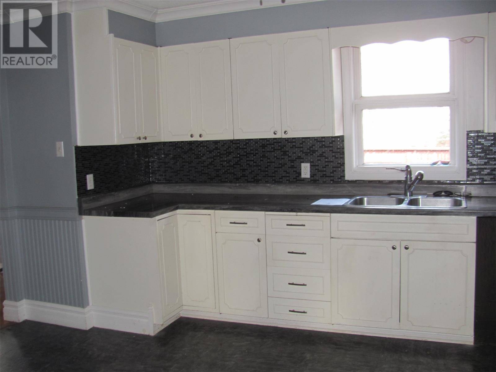 Clarenville, NL A5A1E3,91 Cormack Drive