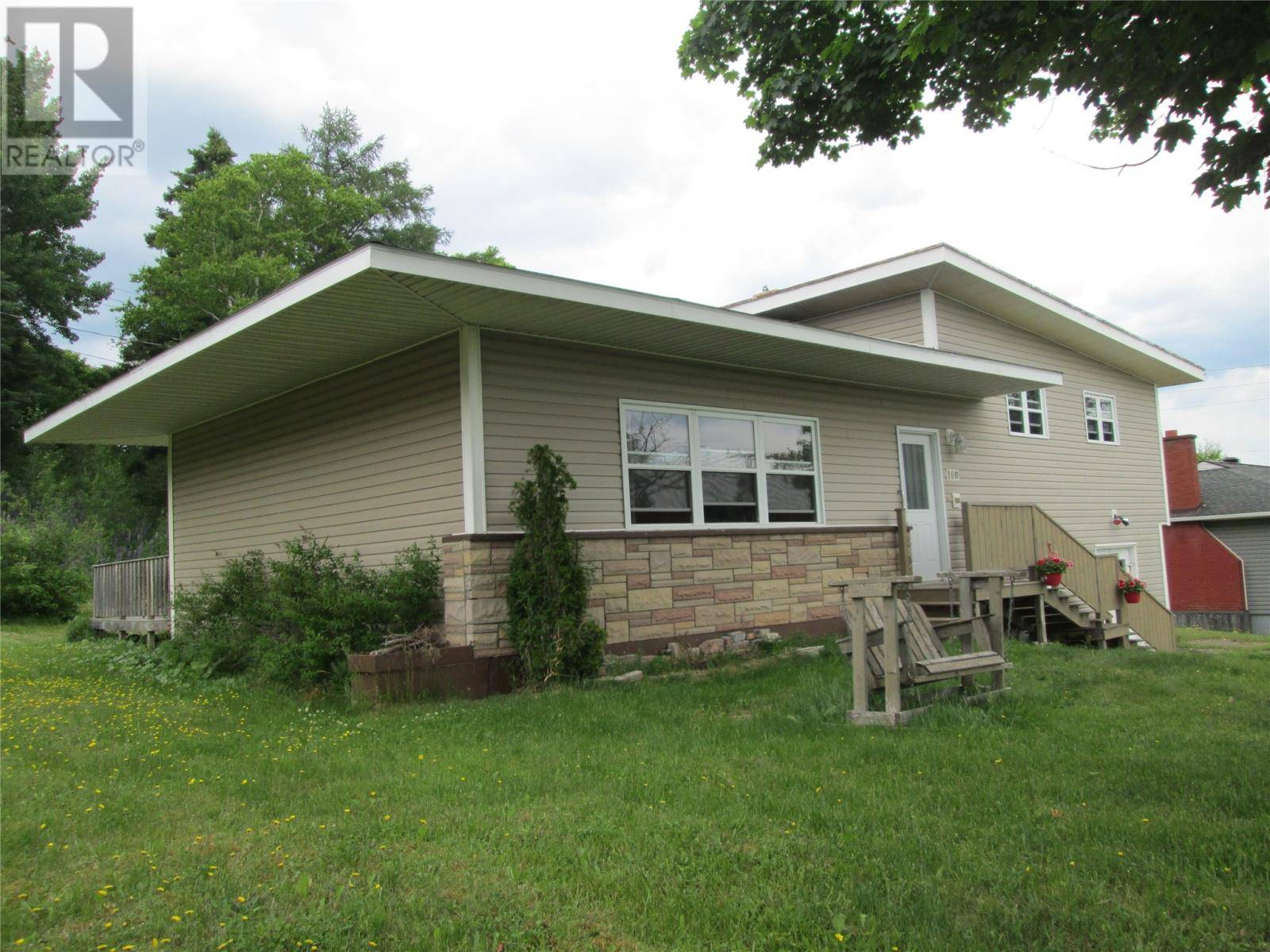 Grand Falls Windsor, NL A2A1M4,160 Goodyear Avenue