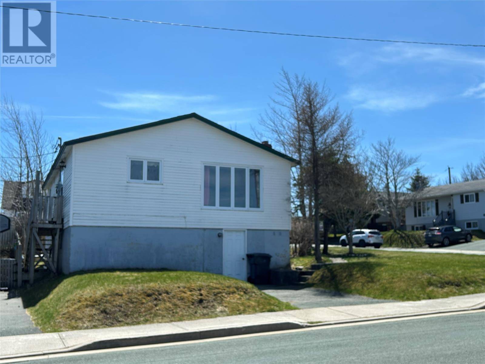 Mount Pearl, NL A1M1N6,15 Keough Crescent