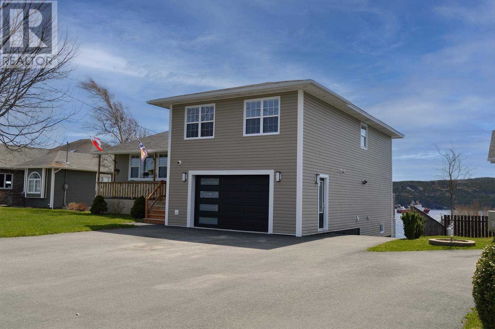 Carbonear, NL A1Y1B1,69 Burnt Head Road