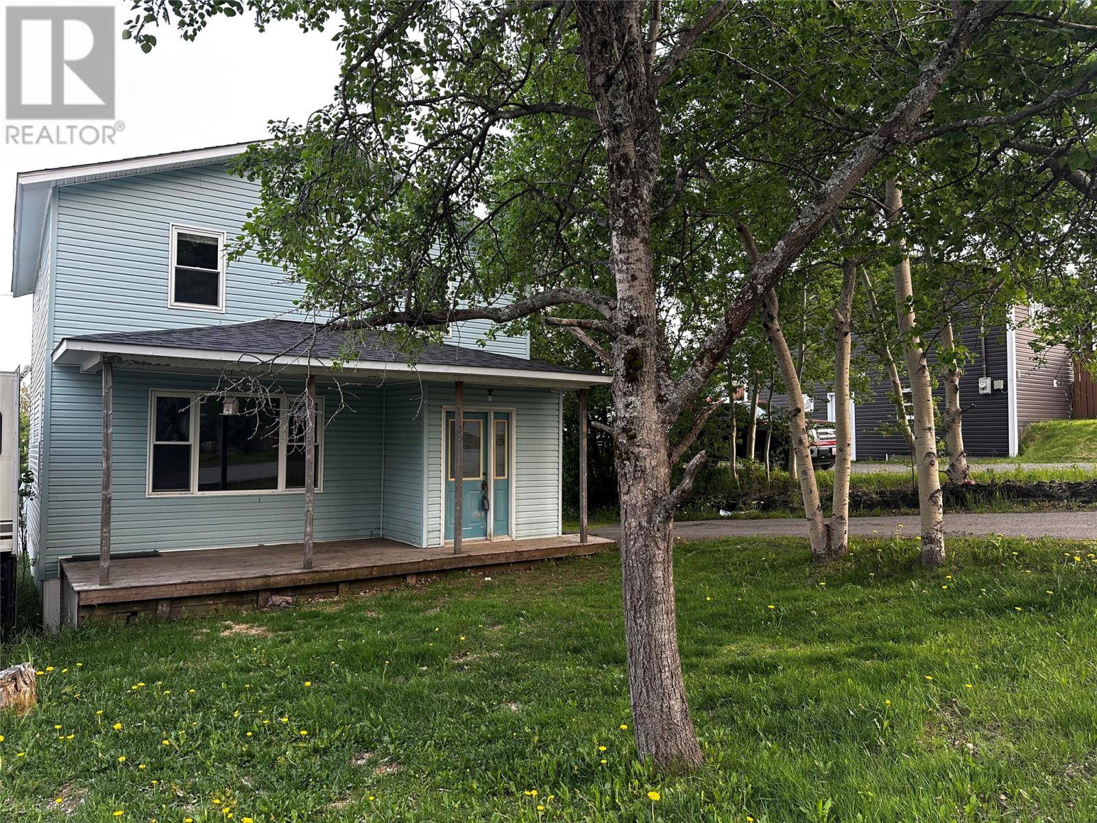 Grand Falls-windsor, NL A2B1H2,39 Earle Street