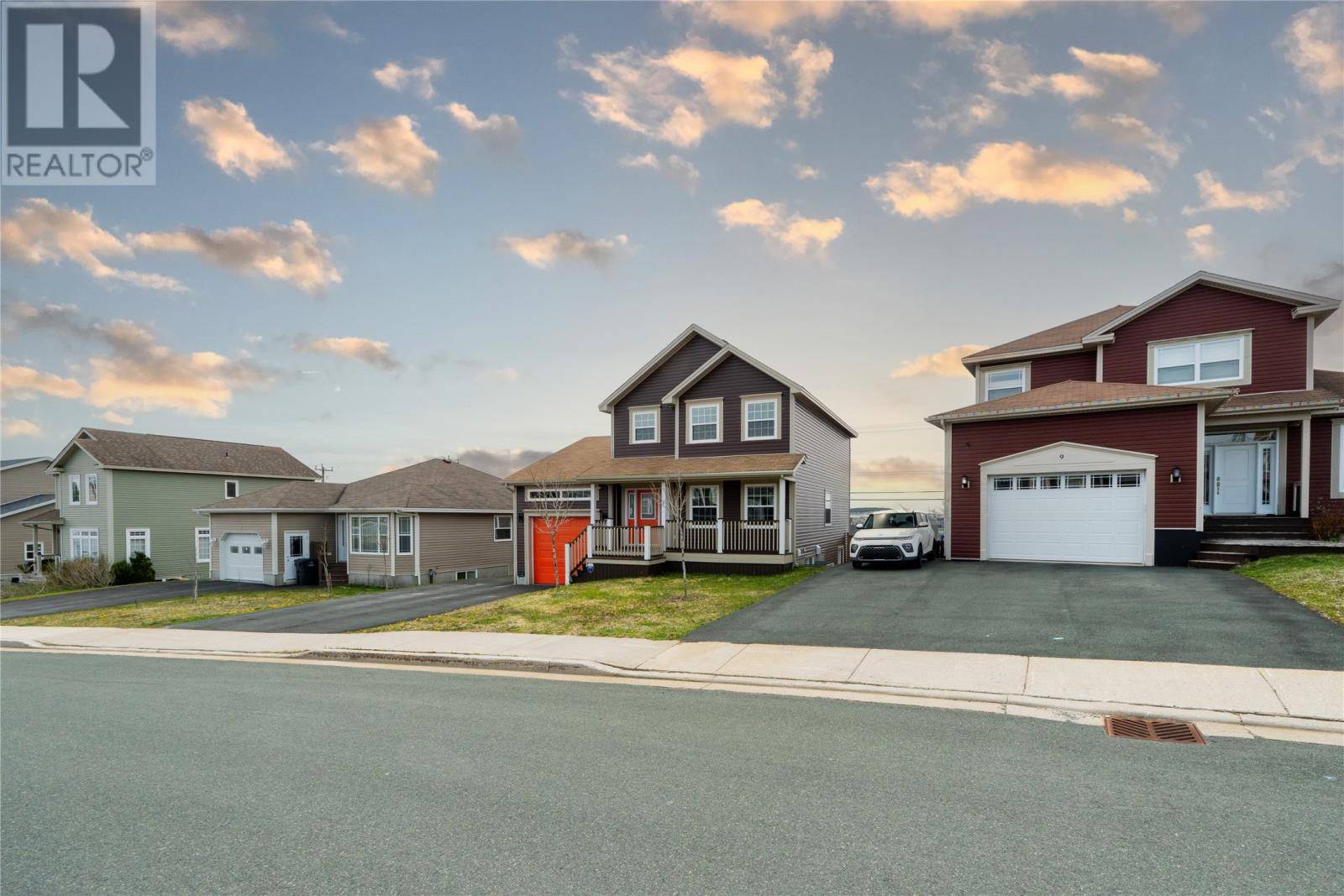 Paradise, NL A1L0Z6,7 Hillsdale Crescent