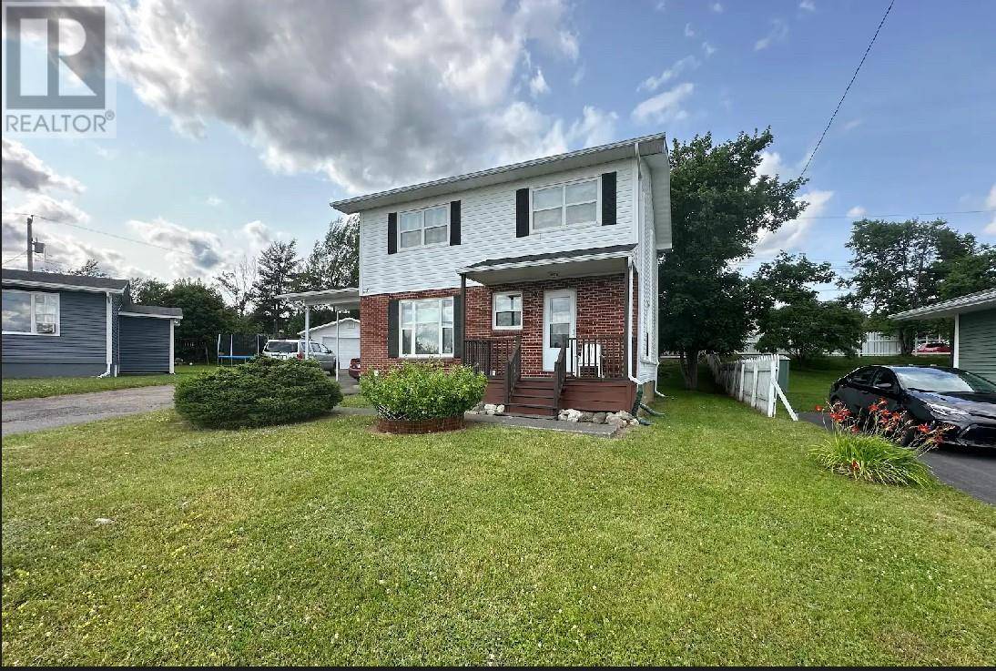 Grand Falls-windsor, NL A2A2G6,25 Bishop Street