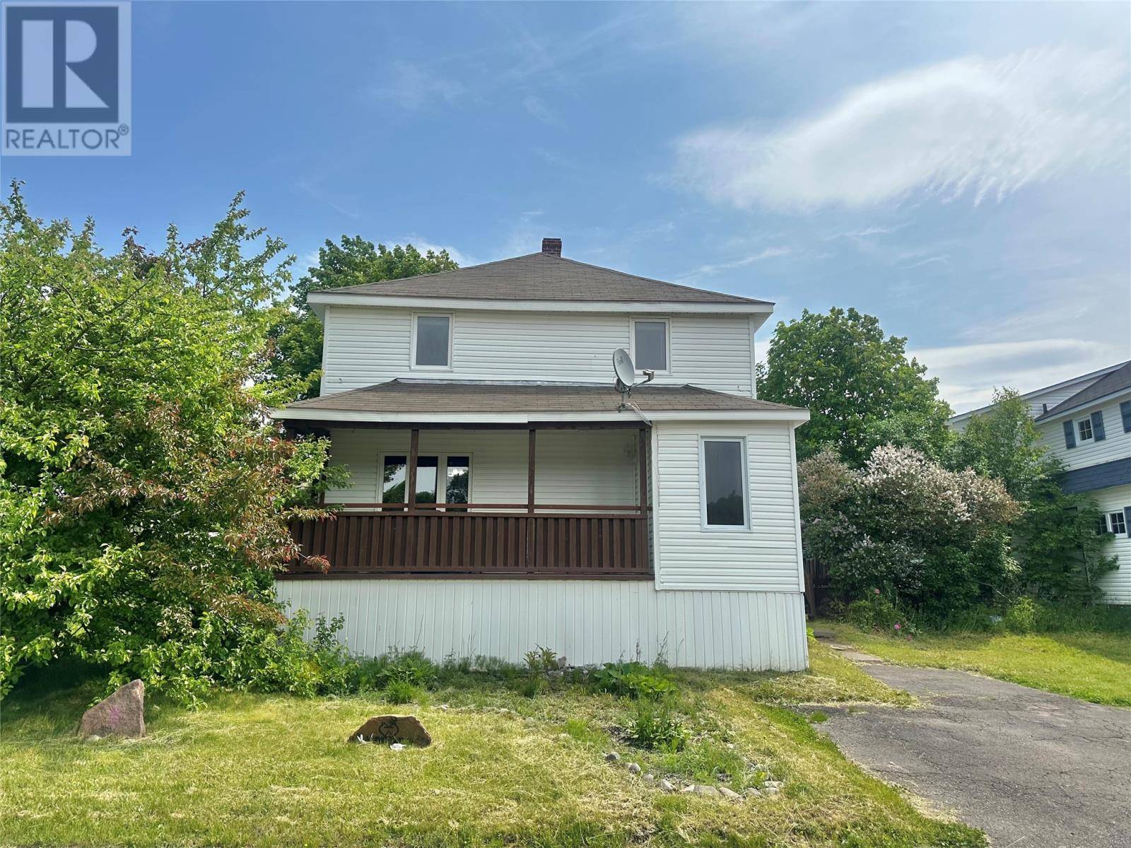 Grand Falls-windsor, NL A2A2B2,8 Peronne Road