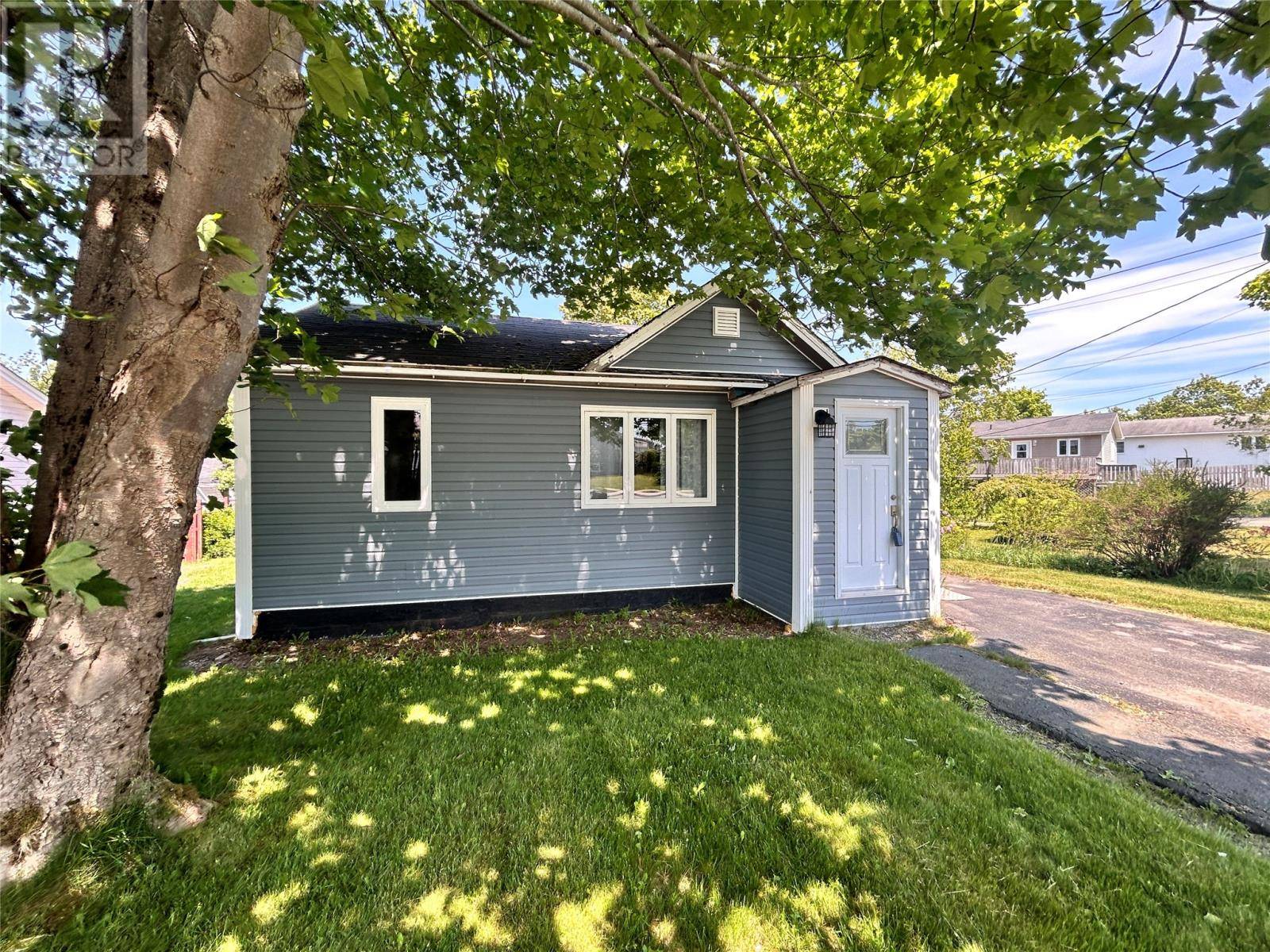 Mount Pearl, NL A1N1K7,138 Park Avenue