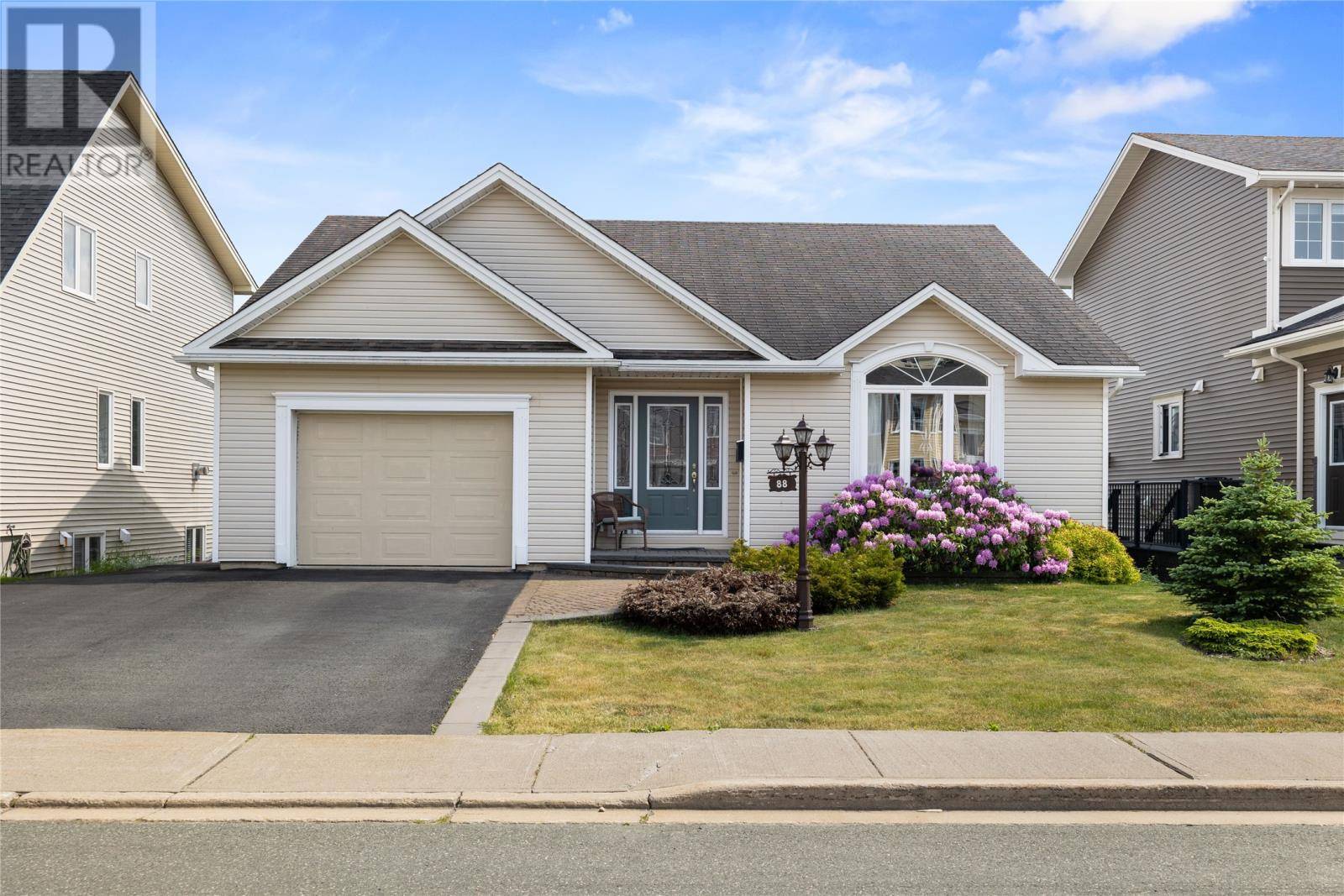 Mount Pearl, NL A1N5K5,88 Castors Drive