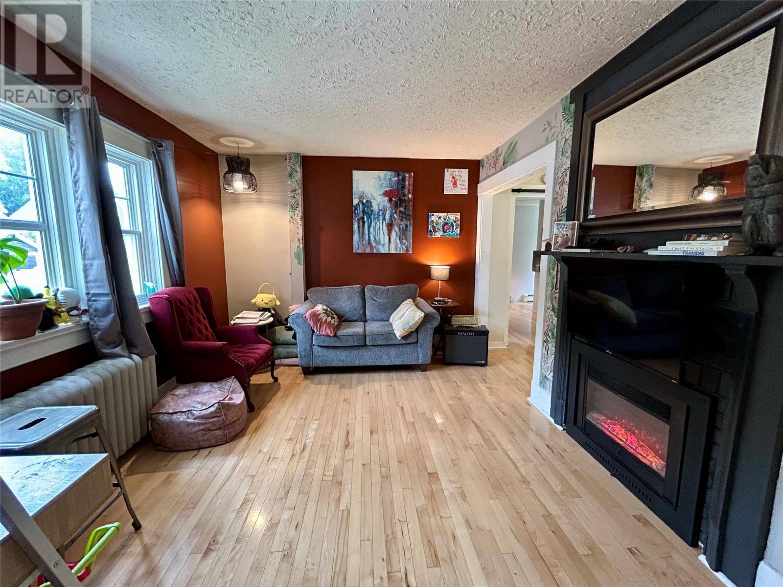 Corner Brook, NL A2H2R2,35 East Valley Road