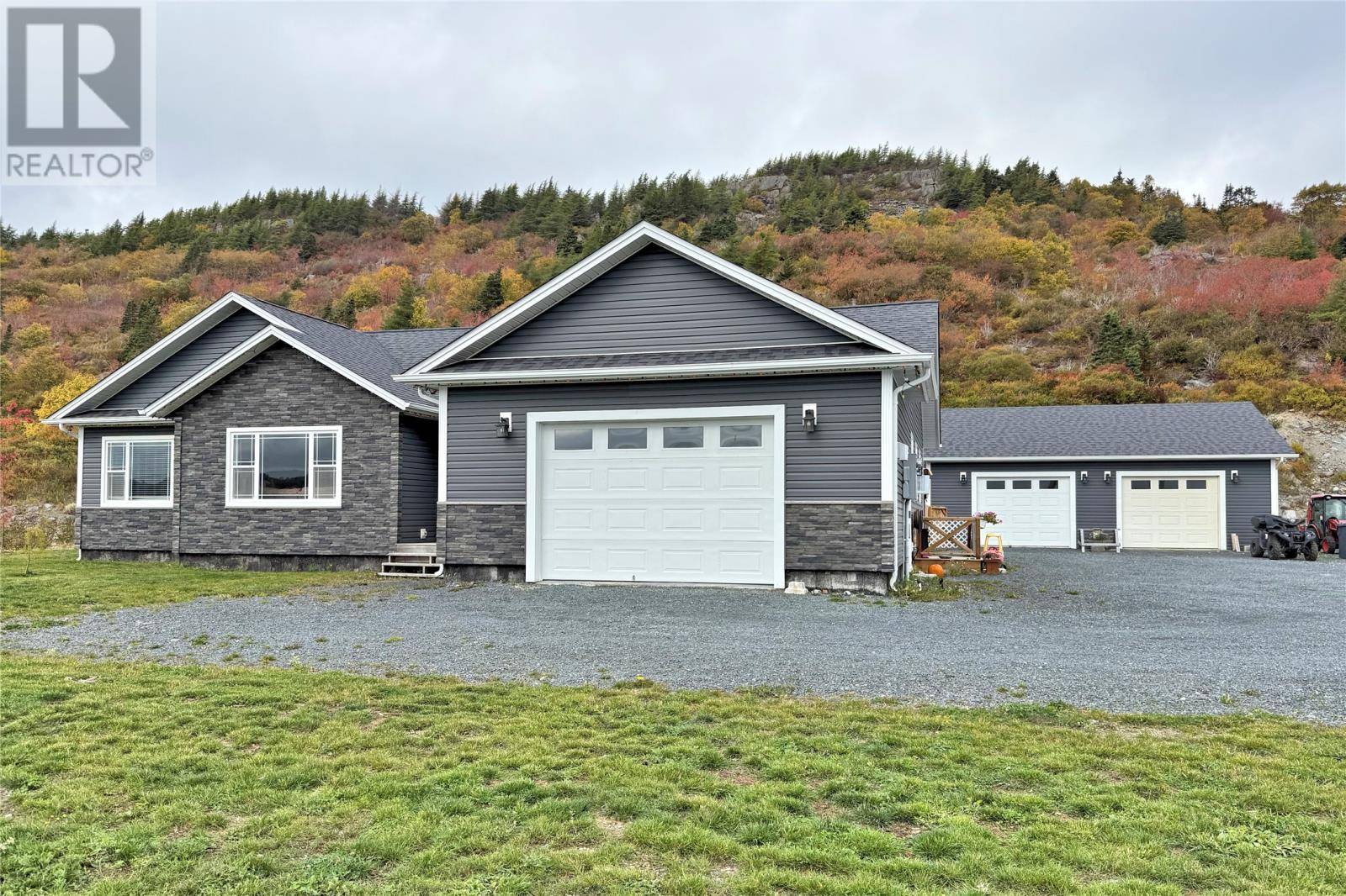 Bay Roberts, NL A0A1G0,74 Butlerville Road