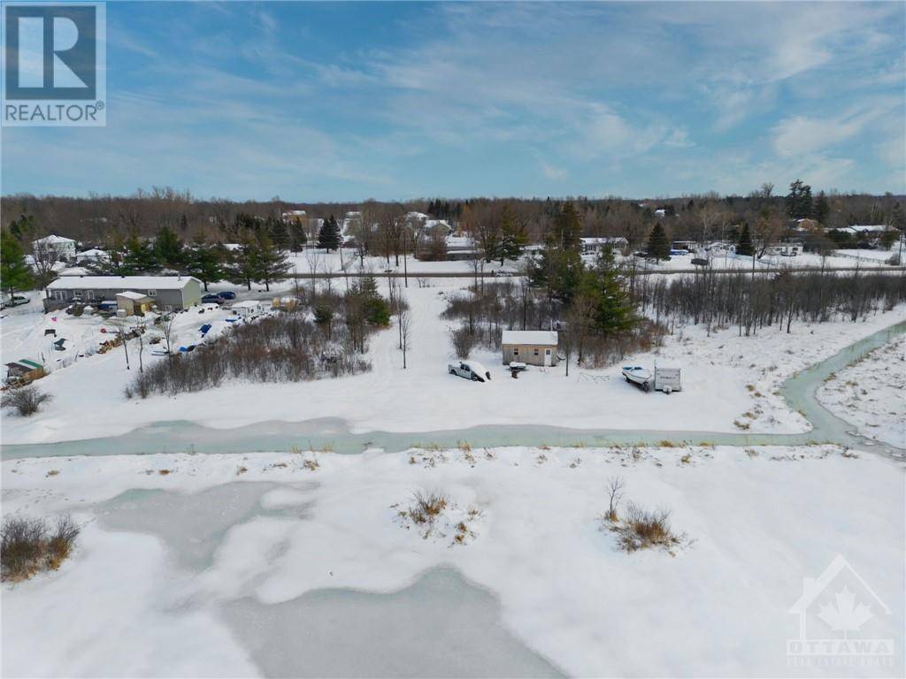 Perth, ON K7H3C6,780 CHRISTIE LAKE RD #4