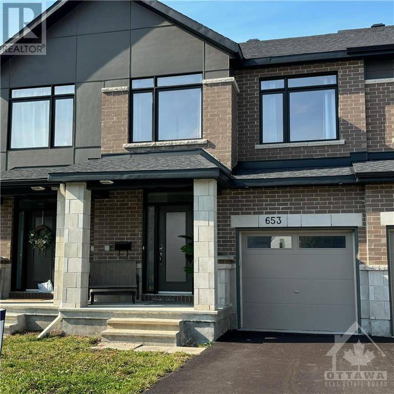 Ottawa, ON K2S2N7,653 PUTNEY CRESCENT