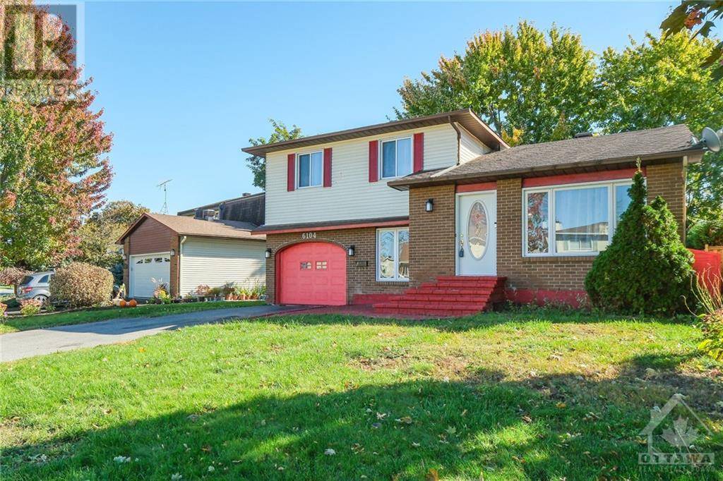 Ottawa, ON K1C2K2,6104 VINEYARD DRIVE