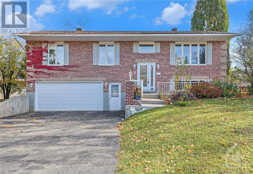 Smiths Falls, ON K7A5G6,4 OAKRIDGE CRESCENT