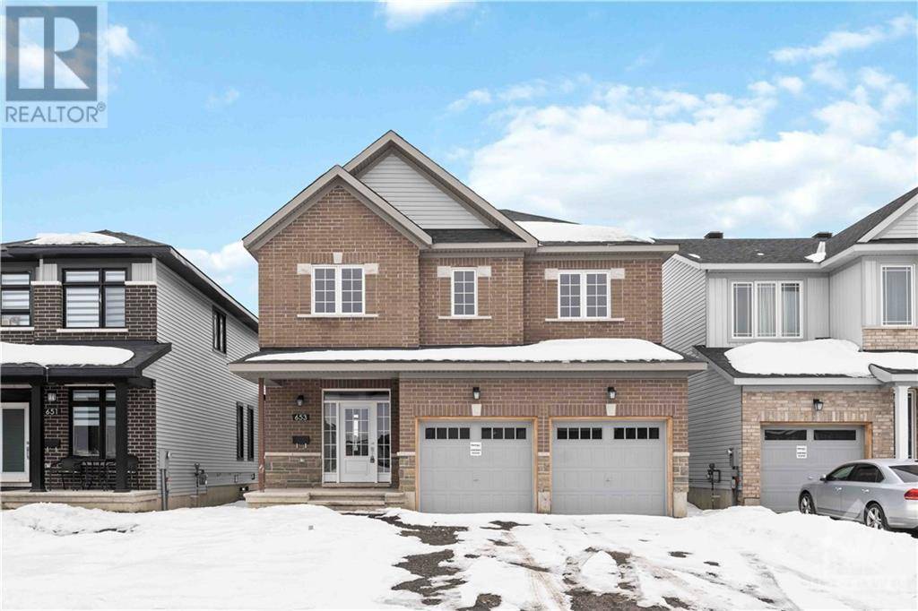 Ottawa, ON K1W0T3,653 PERSIMMON WAY