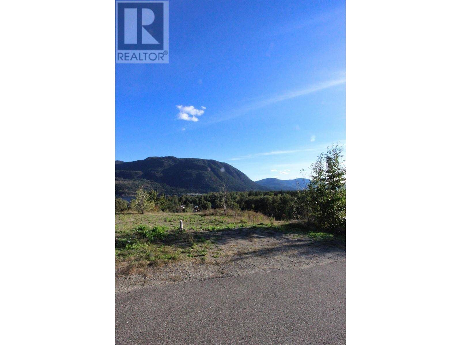 North Shuswap, BC V0E1M4,2633 SQUILAX ANGLEMONT RD #183