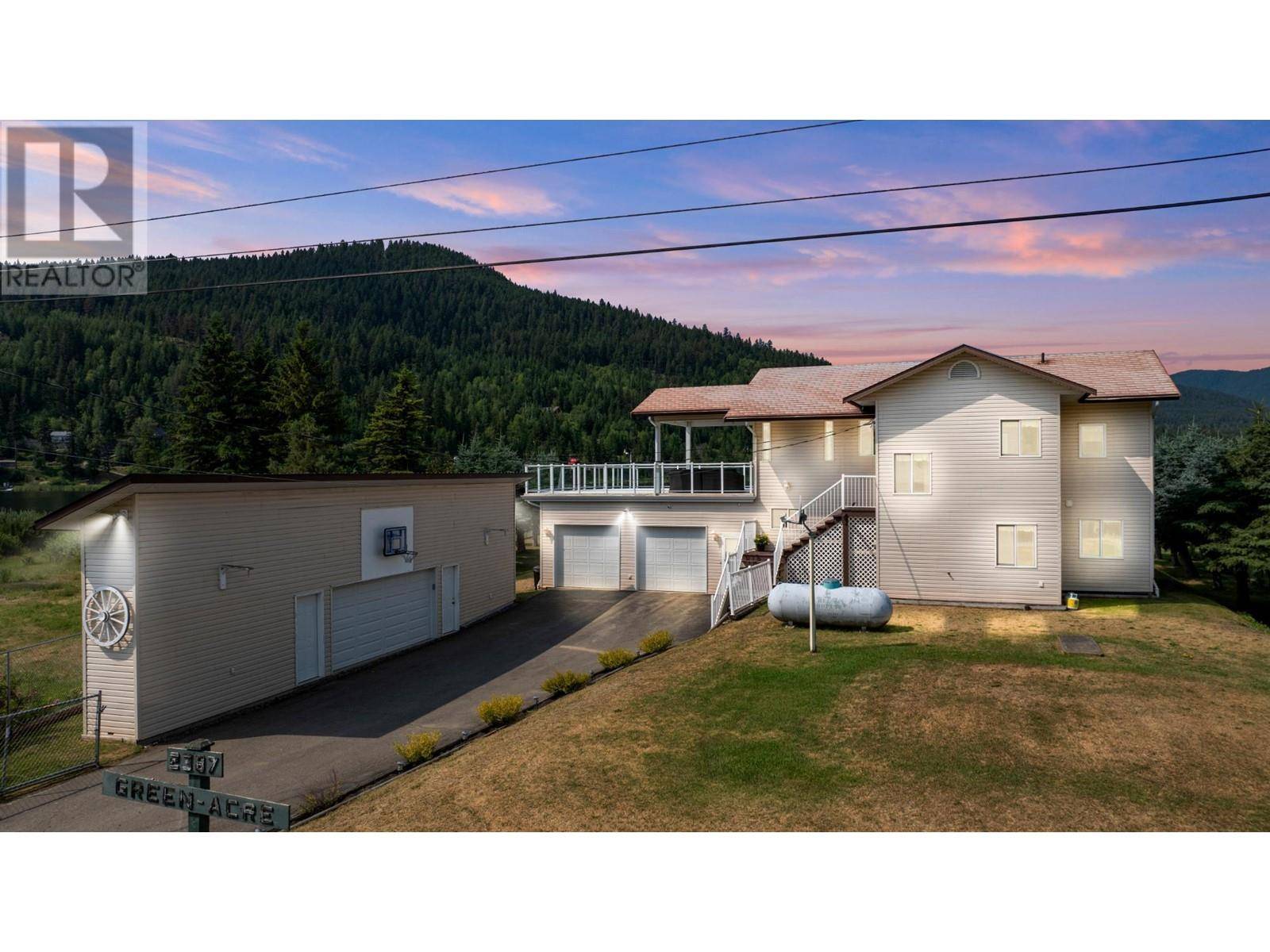 Kamloops, BC V2H1T7,2387 CRIDGE Road