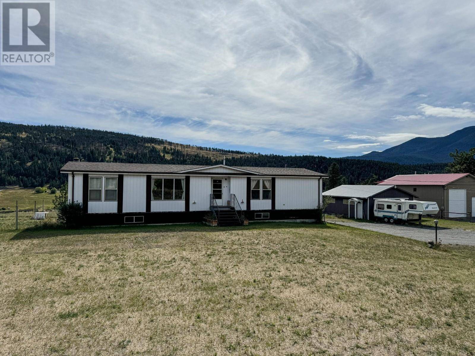 Clinton, BC V0K1K0,7520 WEST SUBDIVISION Road