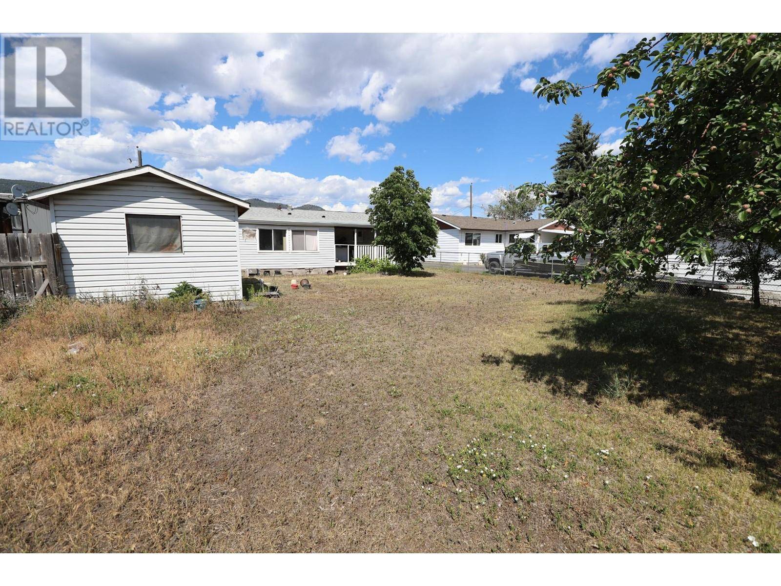 Merritt, BC V1K1B8,2128 CLAPPERTON Avenue