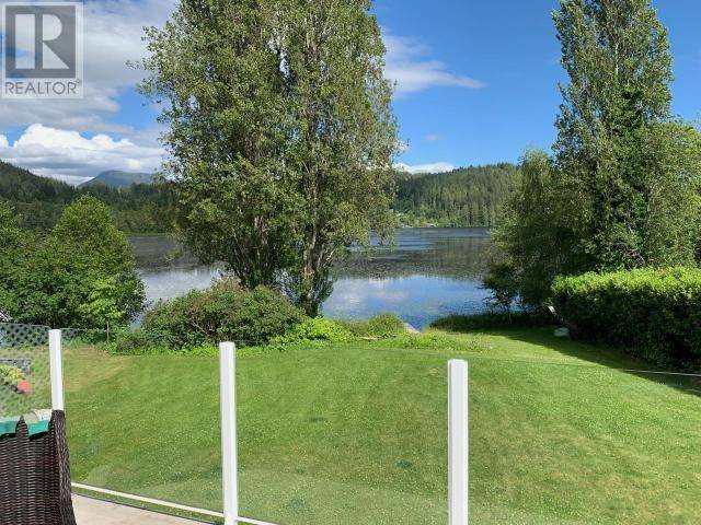 Powell River, BC V8A3W9,5584 PARK AVE