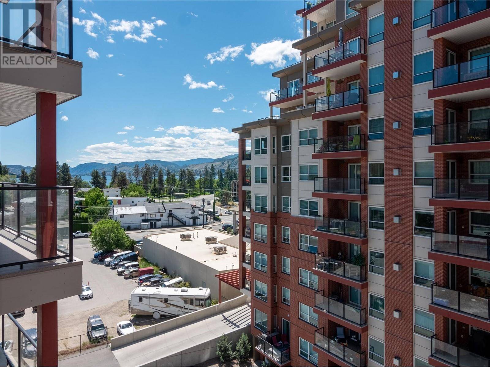 Penticton, BC V2A6G4,3362 SKAHA LAKE RD #704
