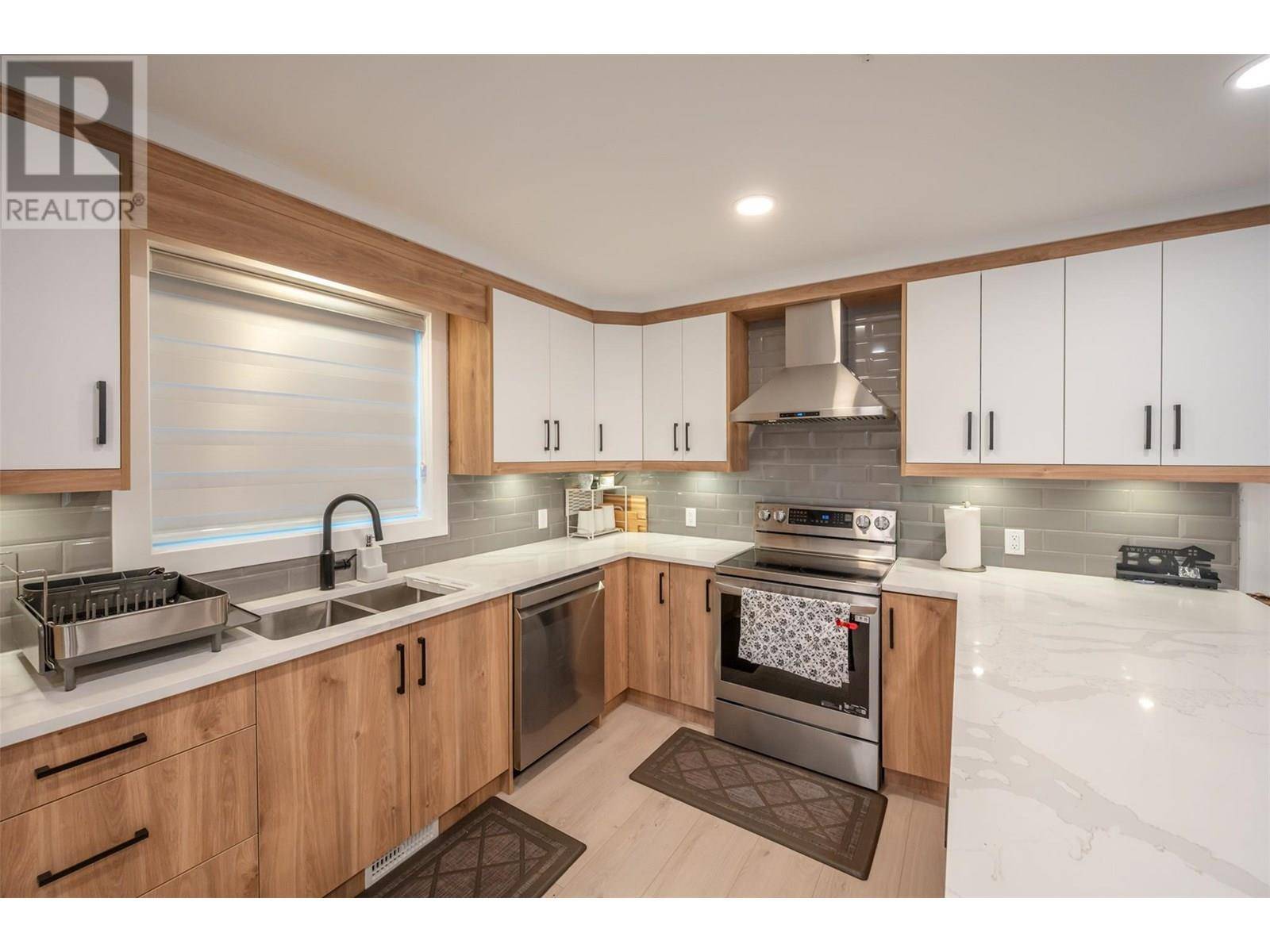 Summerland, BC V0H1Z2,10615 ELLIOTT ST #105