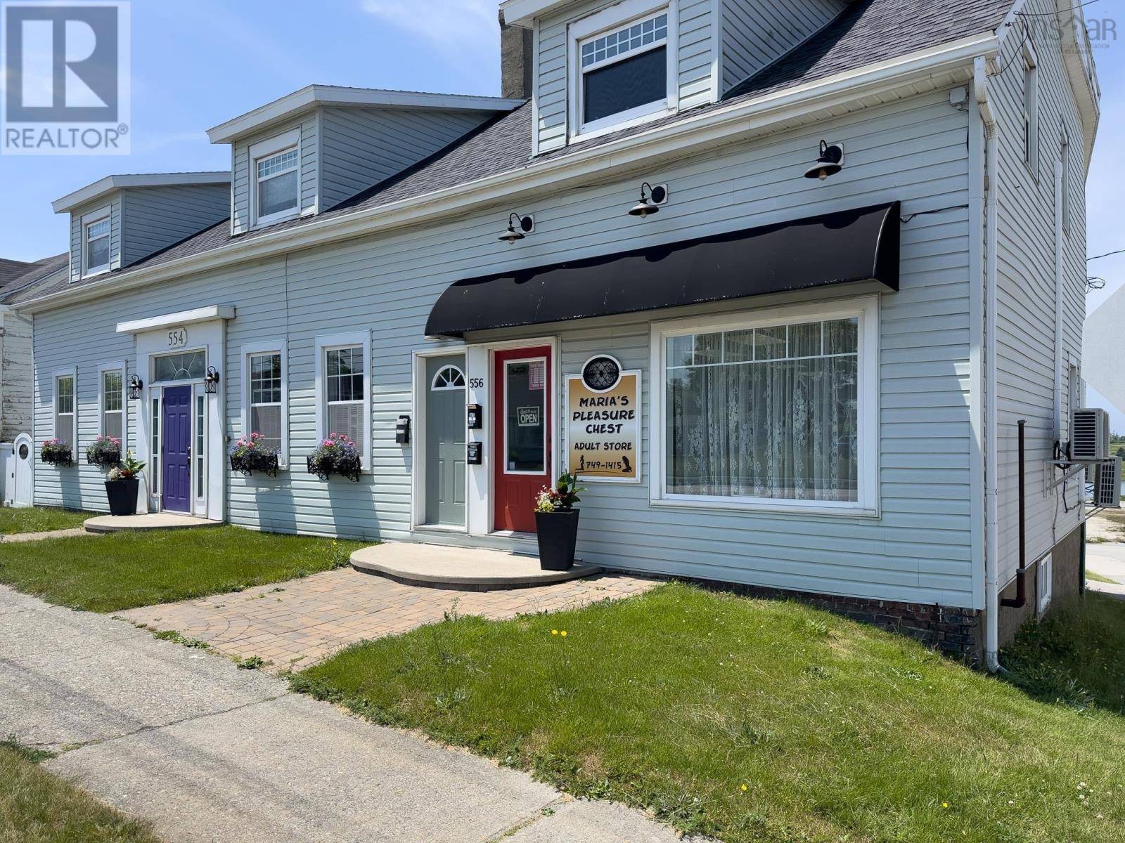 Yarmouth, NS B5A1H8,554-556 Main Street