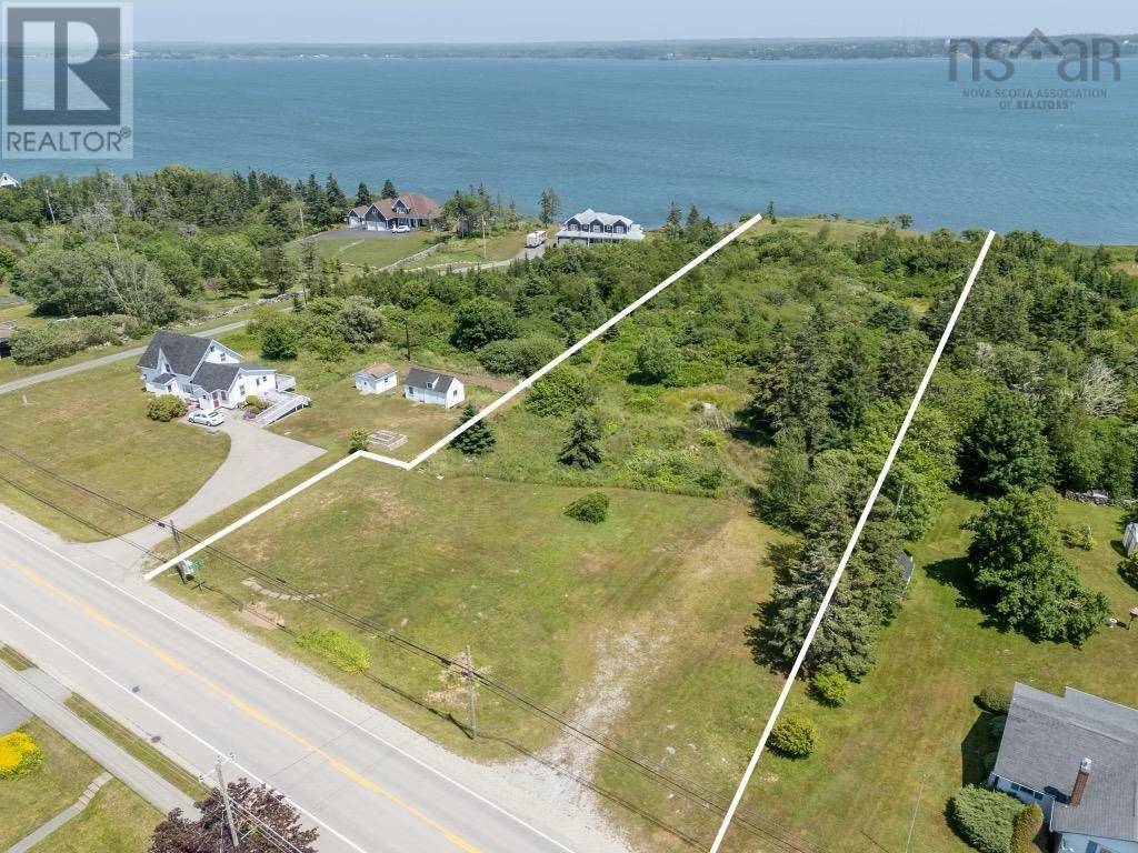 Middle West Pubnico, NS B0W3S0,335 Highway