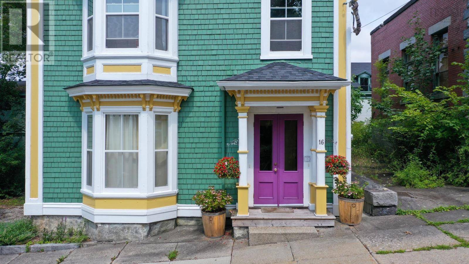 Shelburne, NS B0T1W0,16 John Street