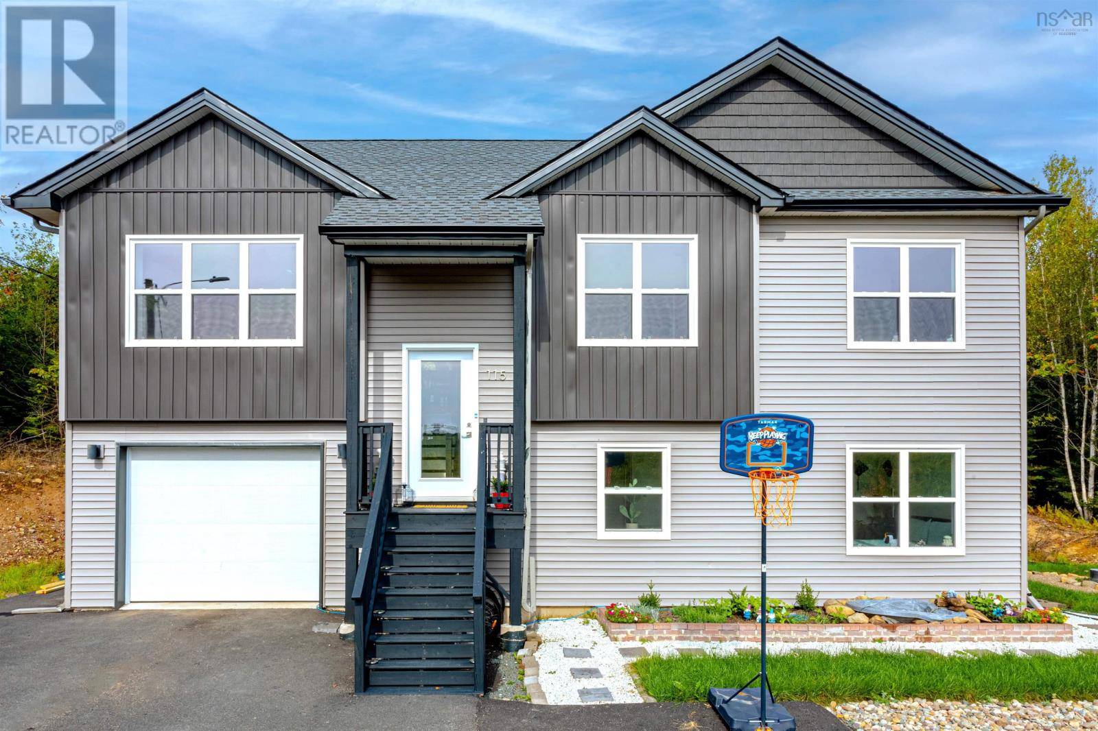 Middle Sackville, NS B4E3J2,115 Lindforest Court