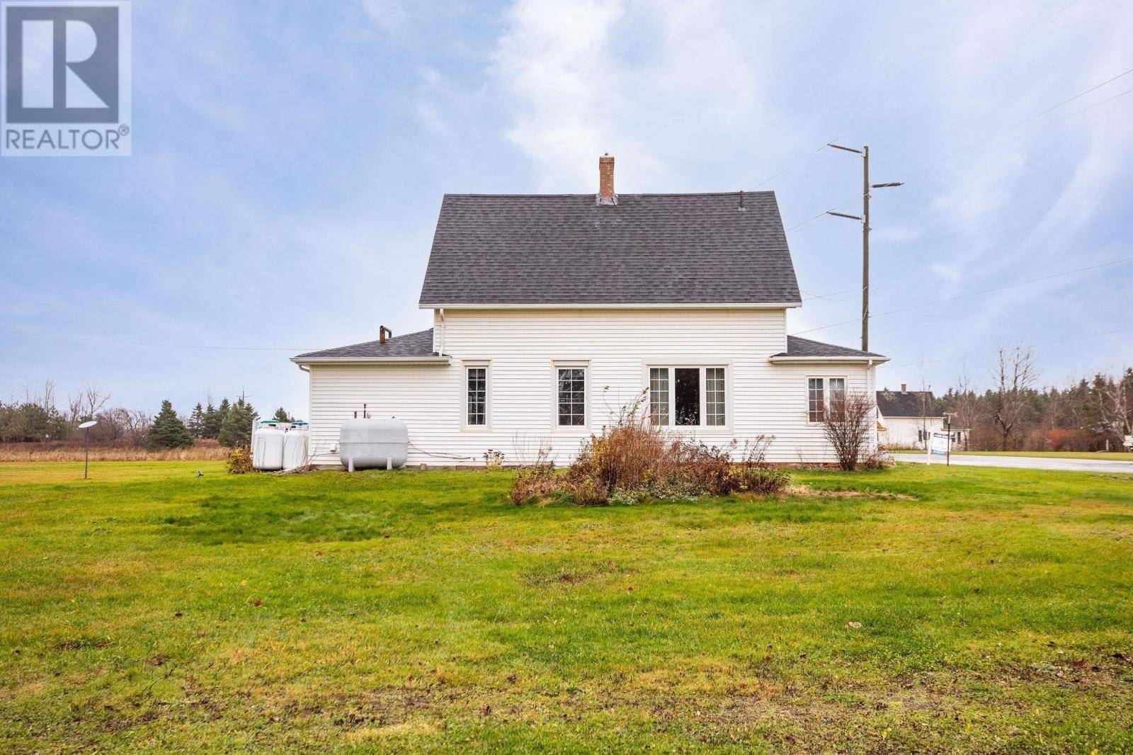 Elmira, C0A2B0,496 ELMIRA Road