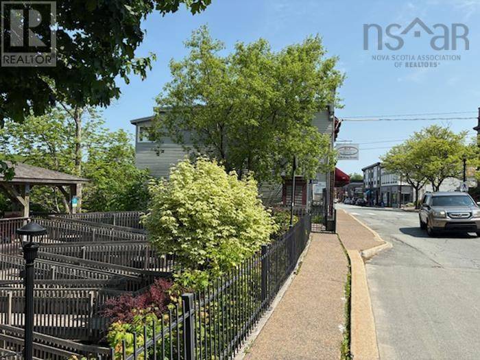 Bridgewater, NS B4V1B4,620 King Street