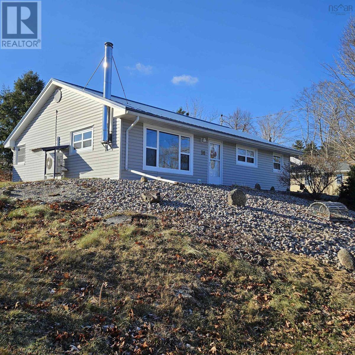 Bridgewater, NS B4V1M2,38 Elizabeth Avenue