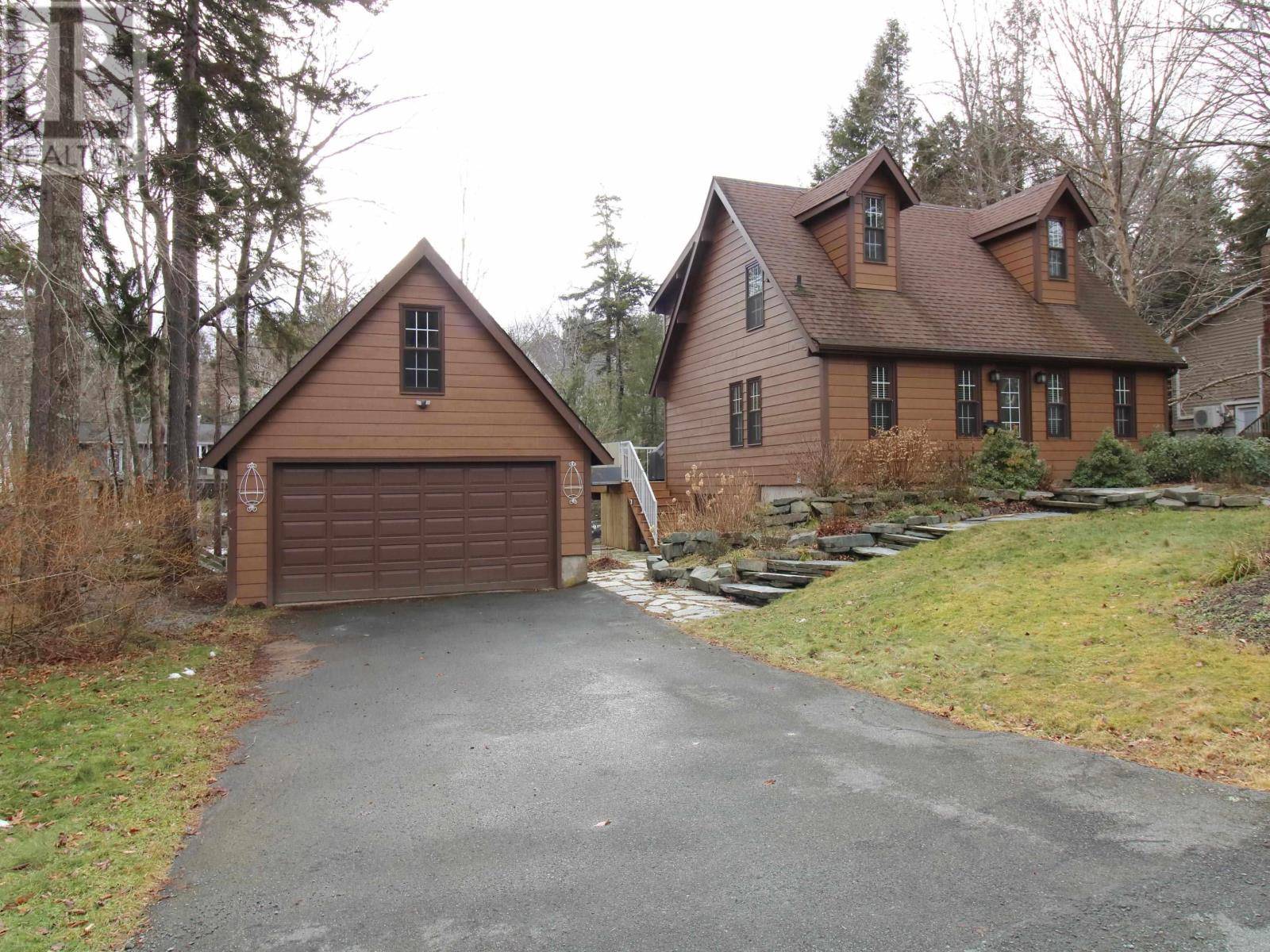 Bedford, NS B4A3A9,6 Mill Court