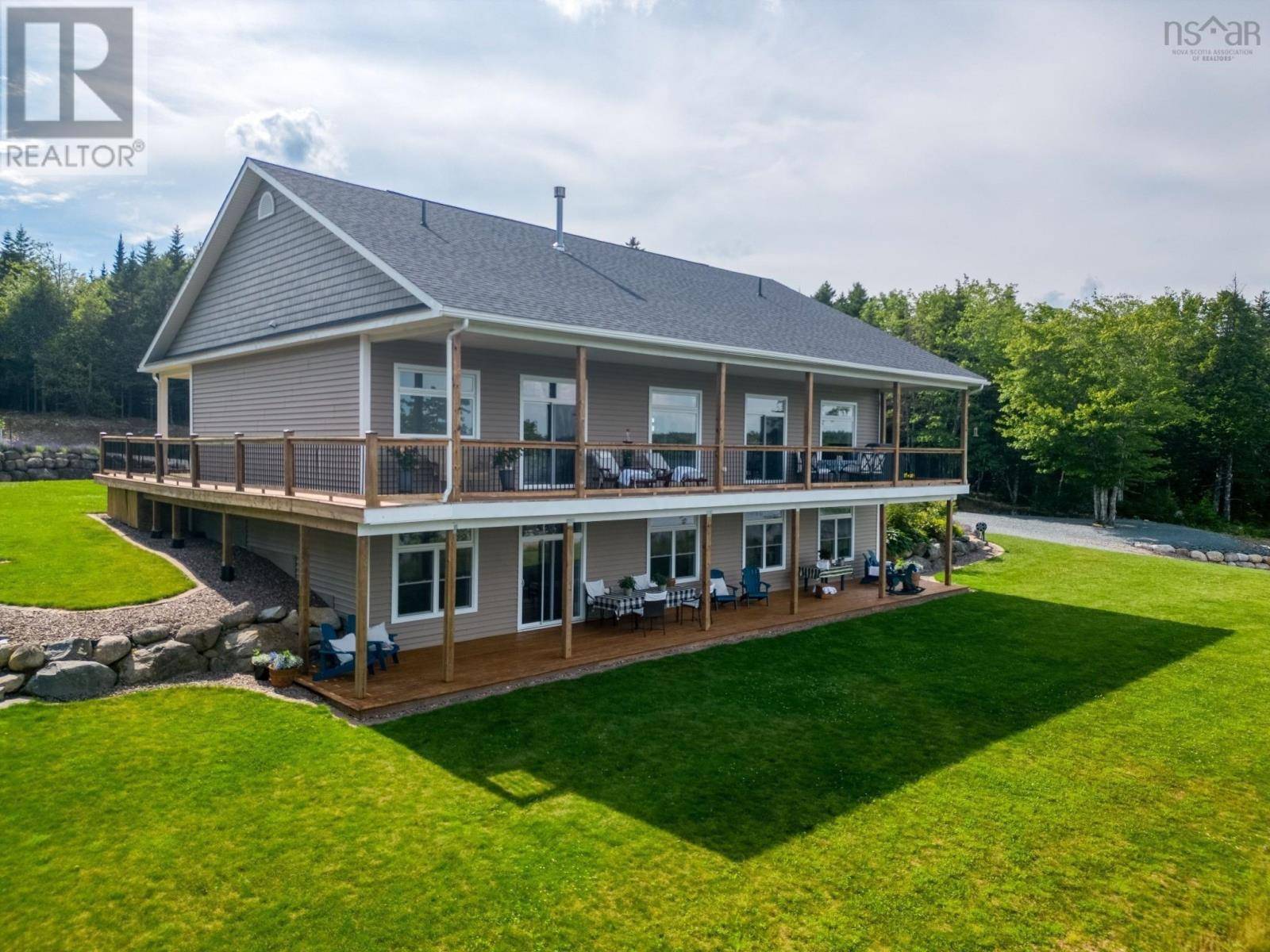 Italy Cross, NS B4V0M1,197 Somerset Road
