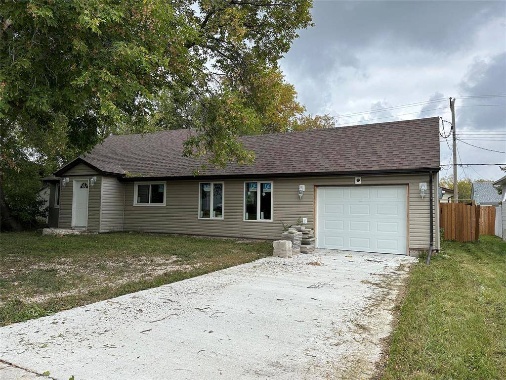 Selkirk, MB R1A0P2,423 Pacific Avenue