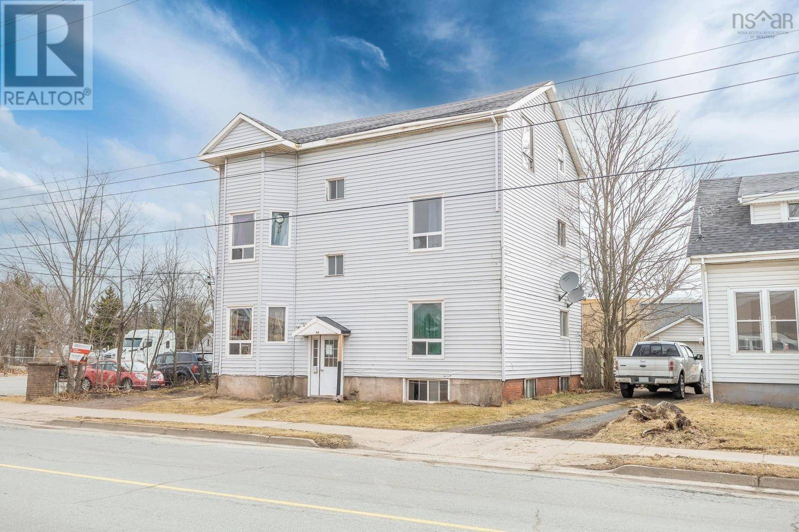 Truro, NS B2N3H5,39 Elm Street