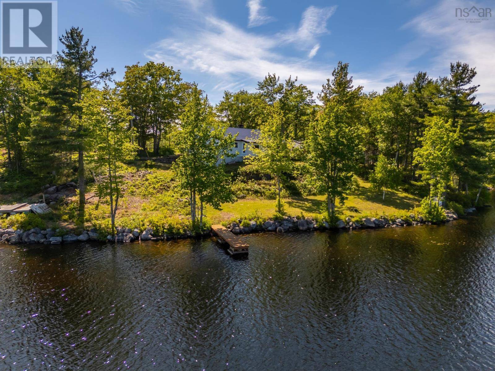 Lake La Rose, NS B0S1A0,31 Acorn Lane