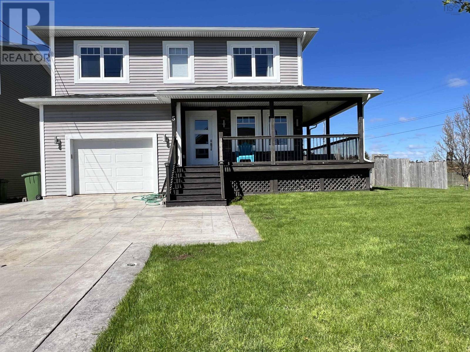 Middle Sackville, NS B4E0H3,5 Barnsley Court
