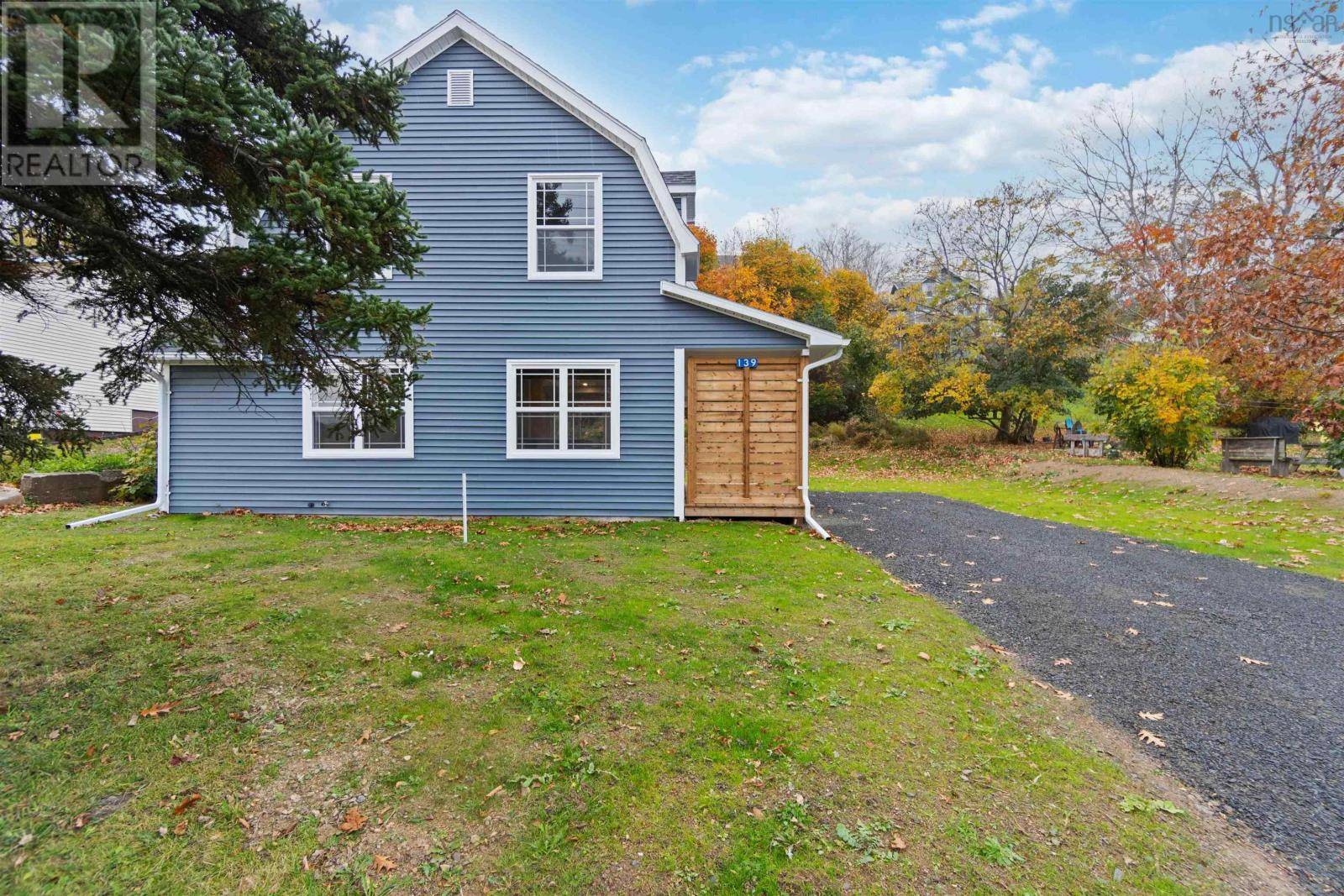Digby, NS B0V1A0,139 First Avenue