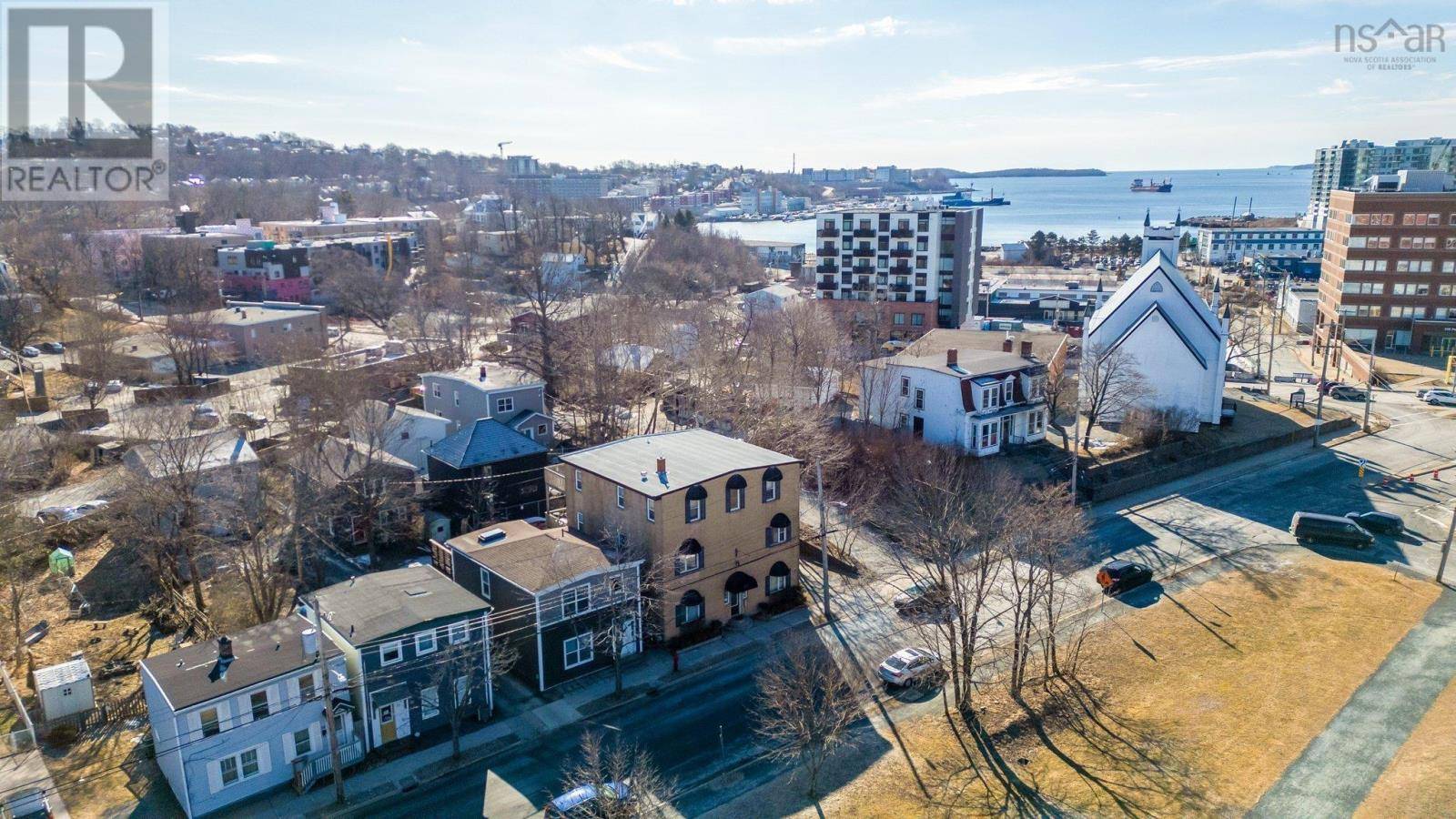 Dartmouth, NS B2Y1L8,27 Prince Albert Road