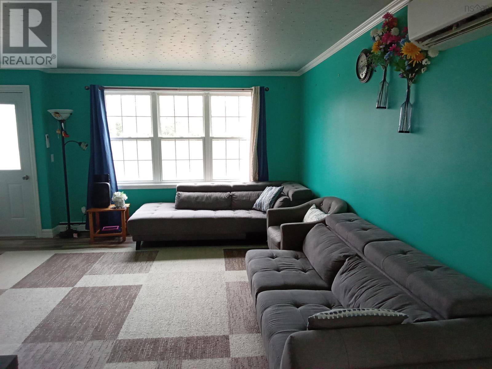 Valley, NS B6L3H1,1082 College Road