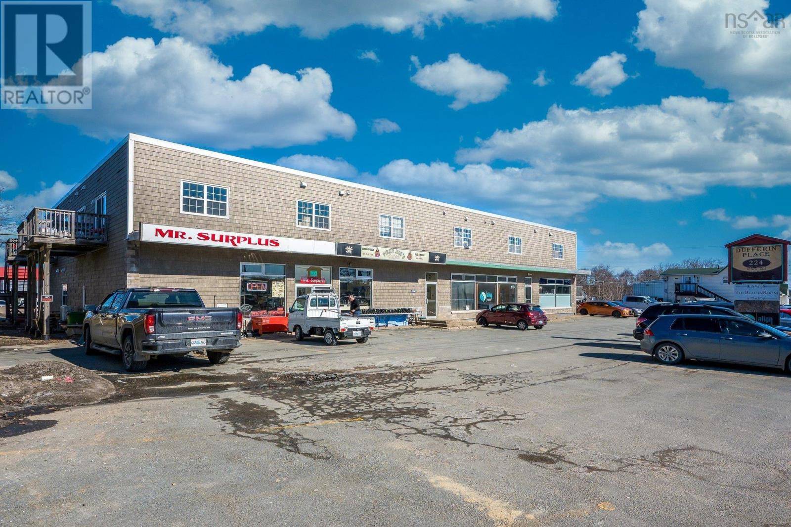 Bridgewater, NS B4V2G7,224 Dufferin Street