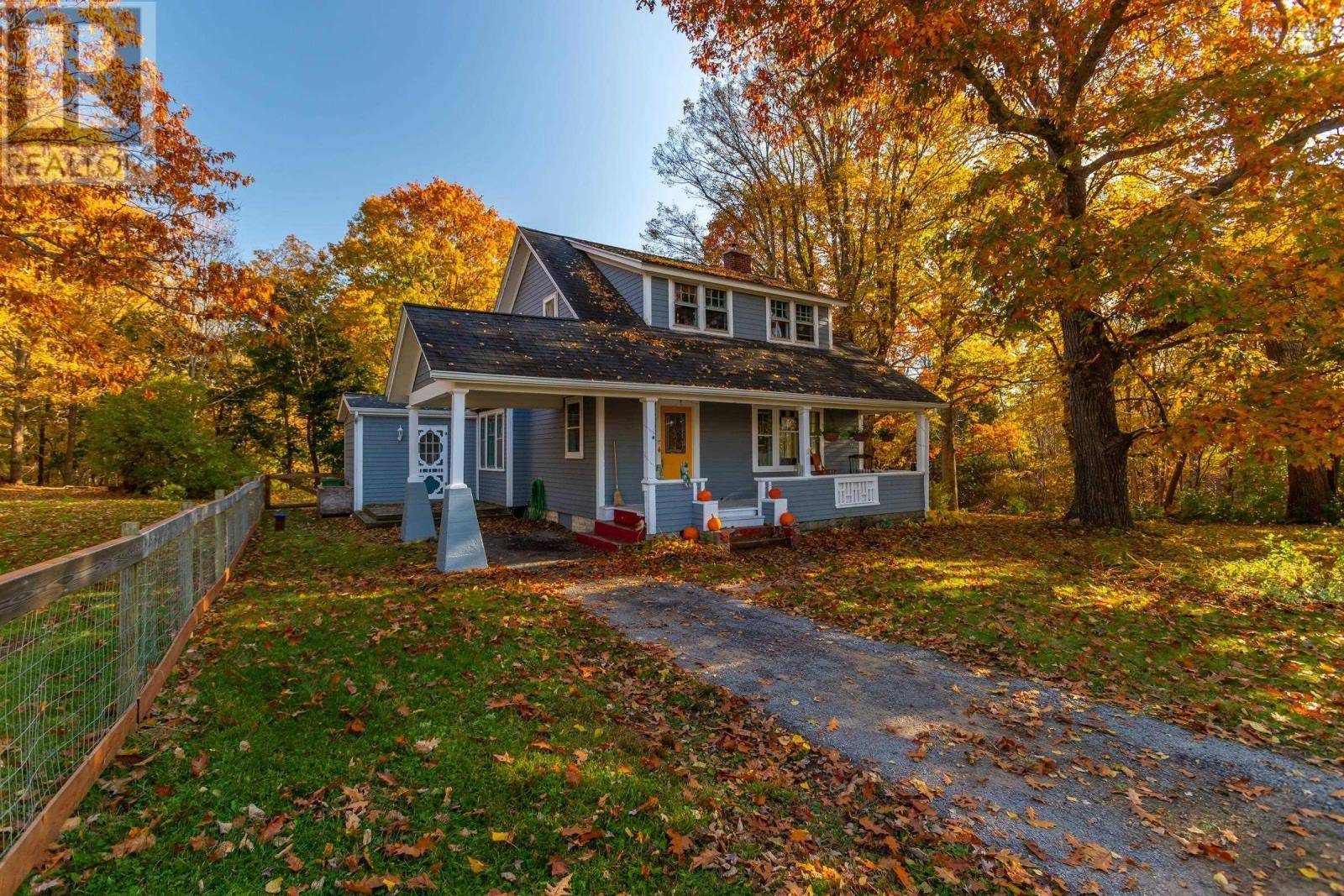 Nictaux, NS B0S1P0,8518 Highway 201